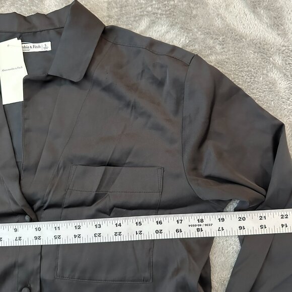 NWT Abercrombie & Fitch Black Satin Lace Long Sleeve Top Blouse Women's SMALL - Picture 5 of 5